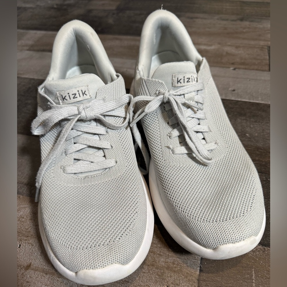 Kizik white tennis shoes-‎ M8.5 W10